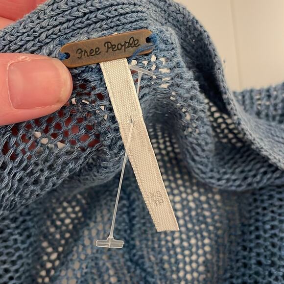 Free People Brand Size XS Oversized Blue Knit Lightweight Cardigan Sweater - Picture 6 of 6